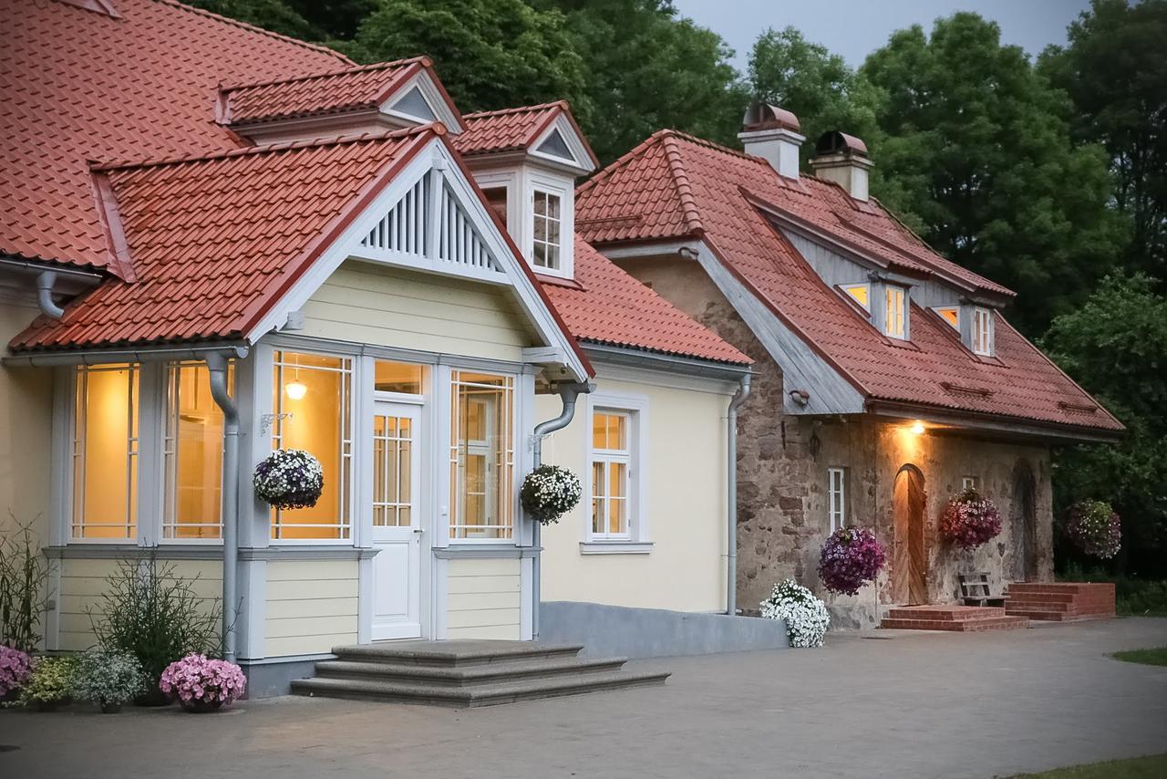 Ziedkalne Botique & Spa Hotel Berkenes Manor מראה חיצוני תמונה