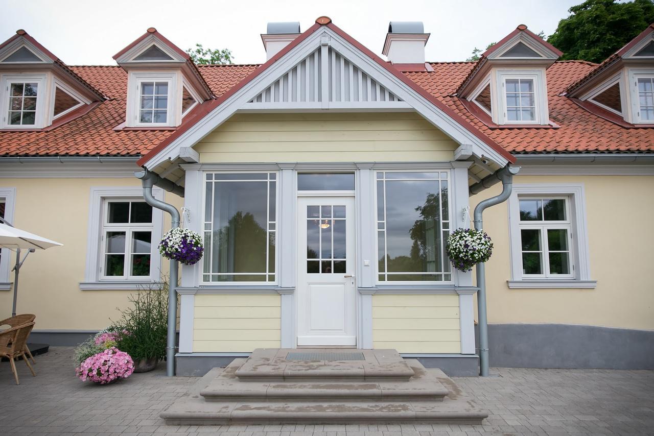 Ziedkalne Botique & Spa Hotel Berkenes Manor מראה חיצוני תמונה