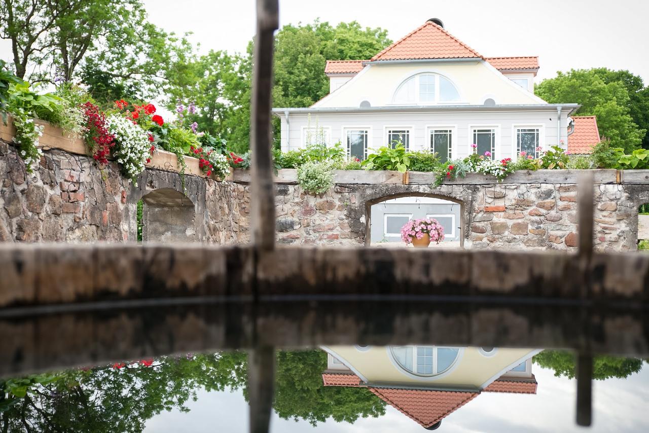 Ziedkalne Botique & Spa Hotel Berkenes Manor מראה חיצוני תמונה